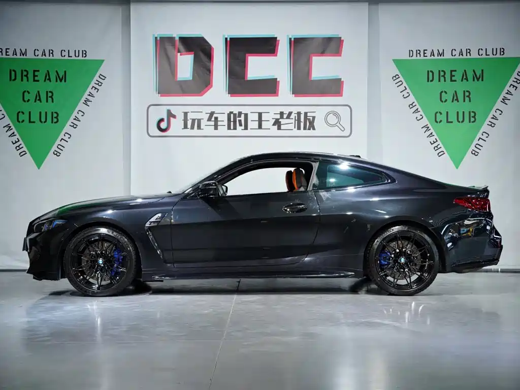 Фото 13 - BMW M4