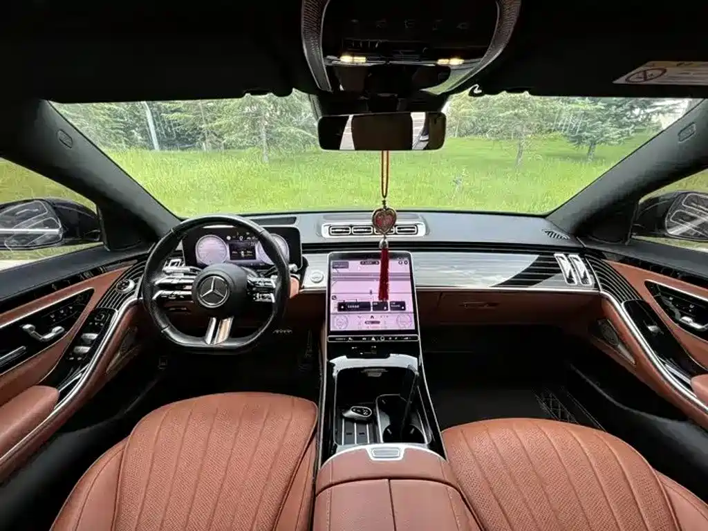 Фото 7 - Mercedes-Benz S-Class