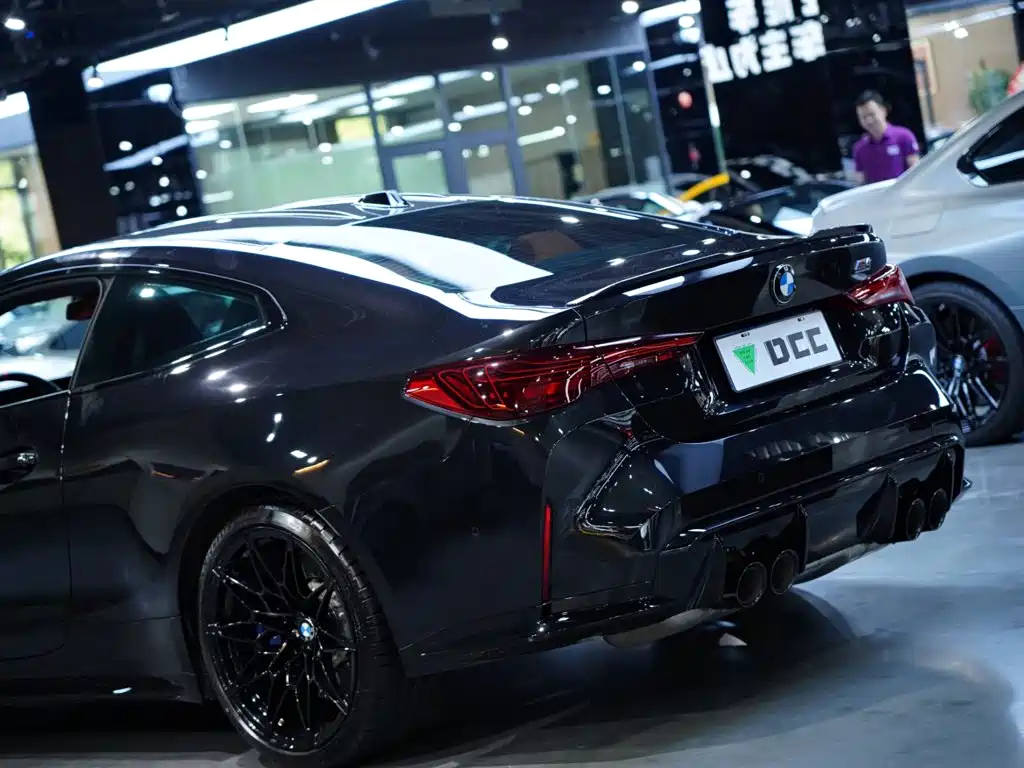 Фото 19 - BMW M4