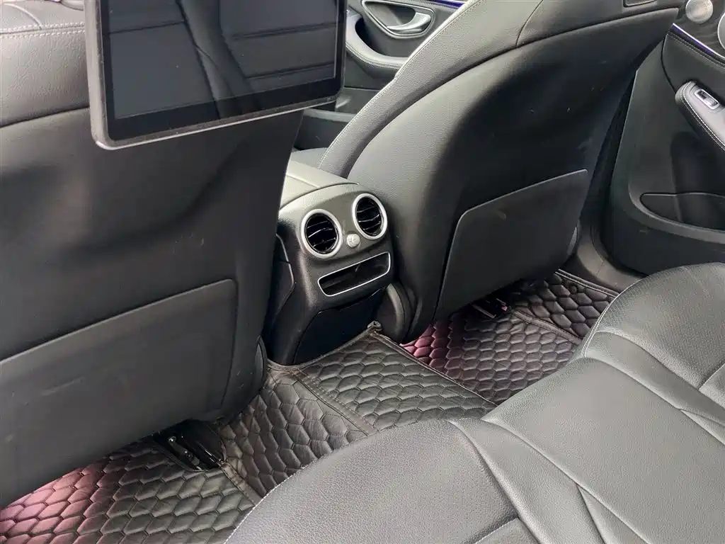 Mercedes-Benz C-Class 2019 C 260 L 4MATIC Sport Edition фото 8