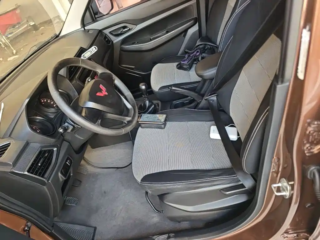 Wuling Motors Wuling Hongguang 2022 2021 1.5L S Basic LAR