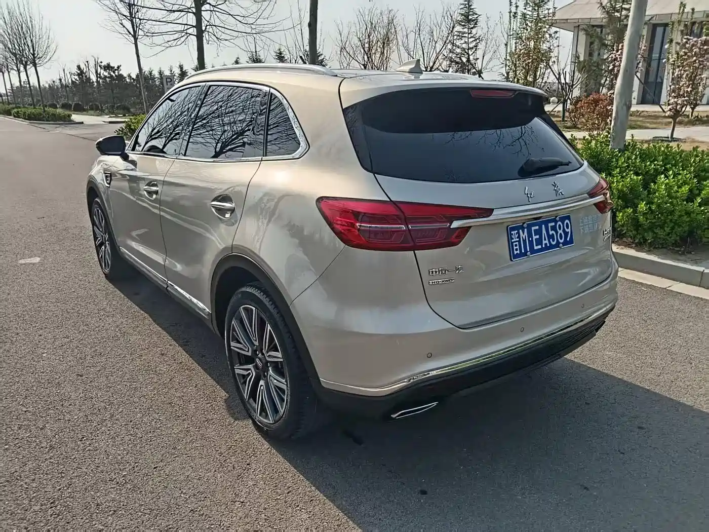 Hongqi HONGQI HS5
