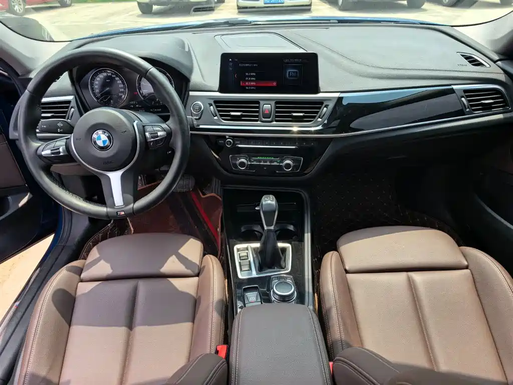 BMW 1 Series 2019 118i M Sport Package фото 10