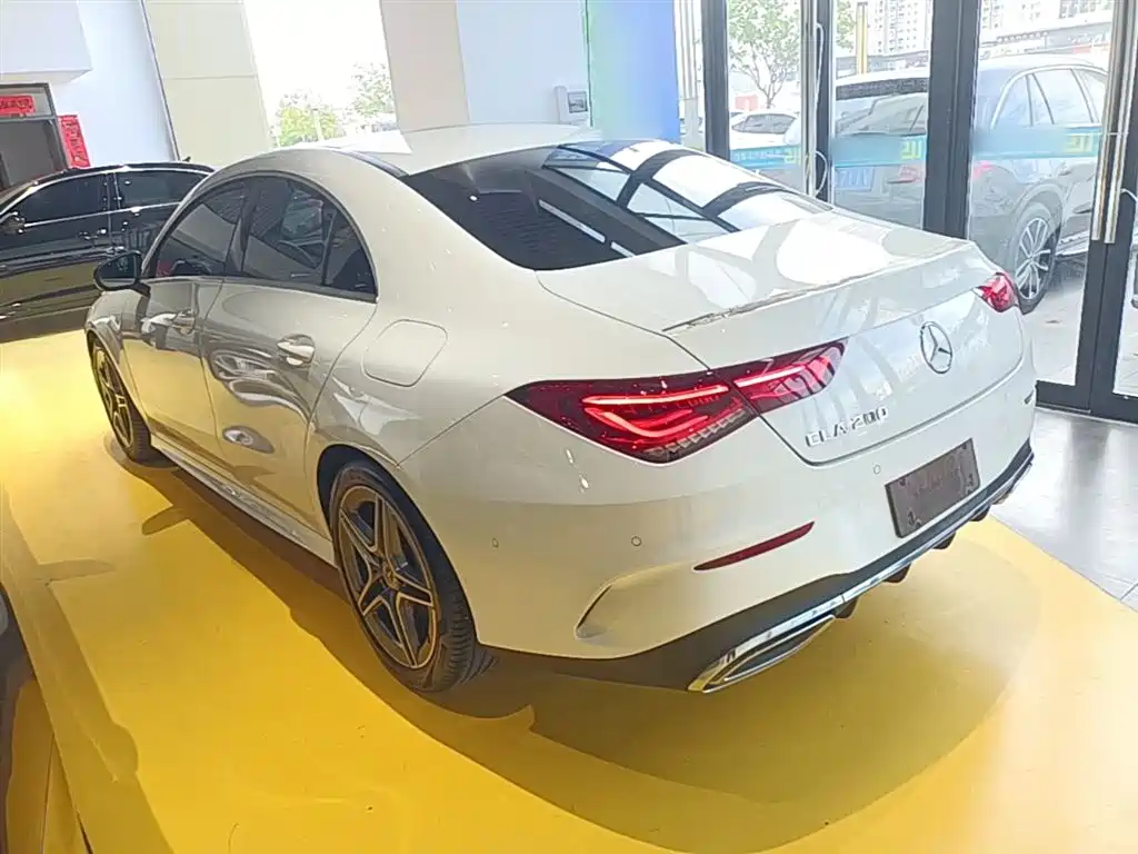 Mercedes-Benz CLA (Import) 2021 CLA 200 фото 5