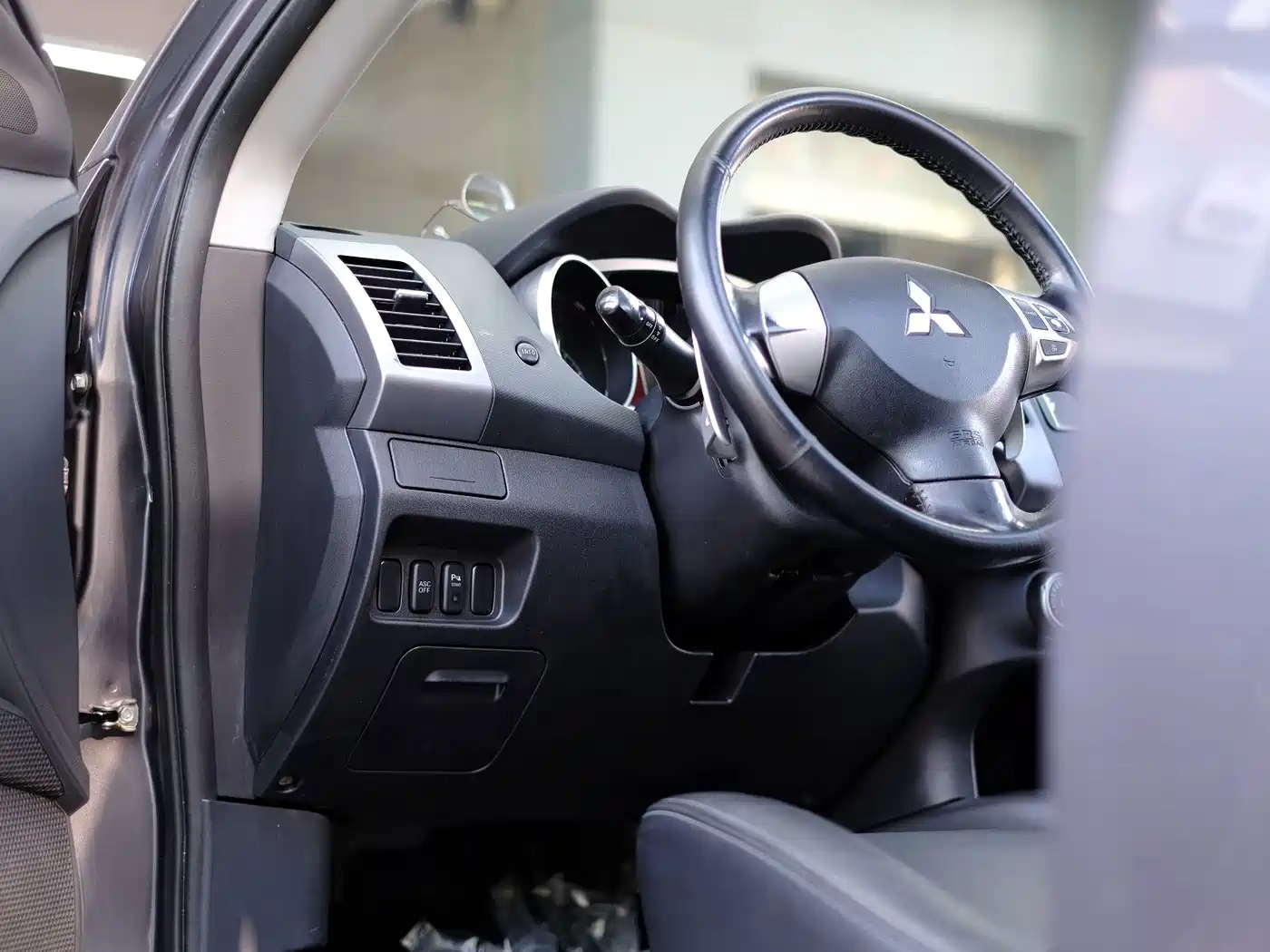 Mitsubishi Outlander (Import) 2009 2009 3.0 Luxury