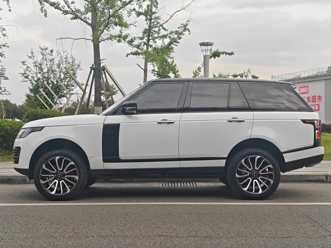 Land Rover Range Rover 2017 3.0 SC V6 Vogue фото 3