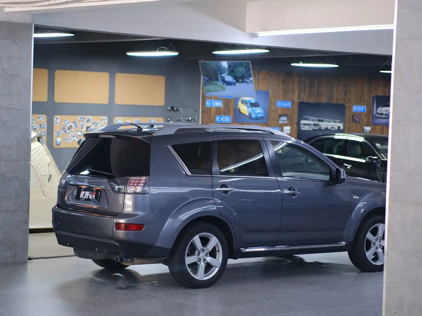 Mitsubishi Outlander (Import) 2009 2009 3.0 Luxury