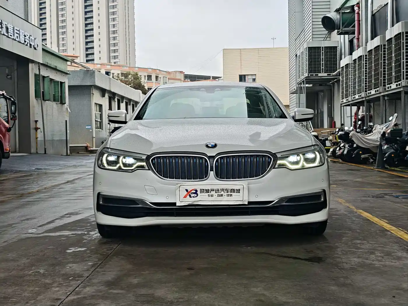 BMW 5 Series New Energy 2019 530Le Luxury Package фото 3