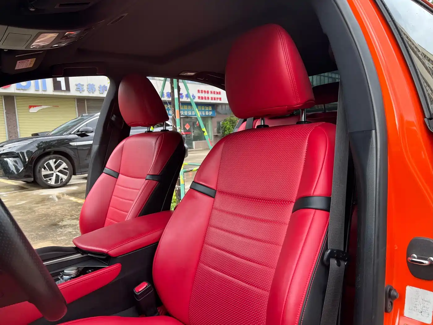 Photo 21 - Lexus GS