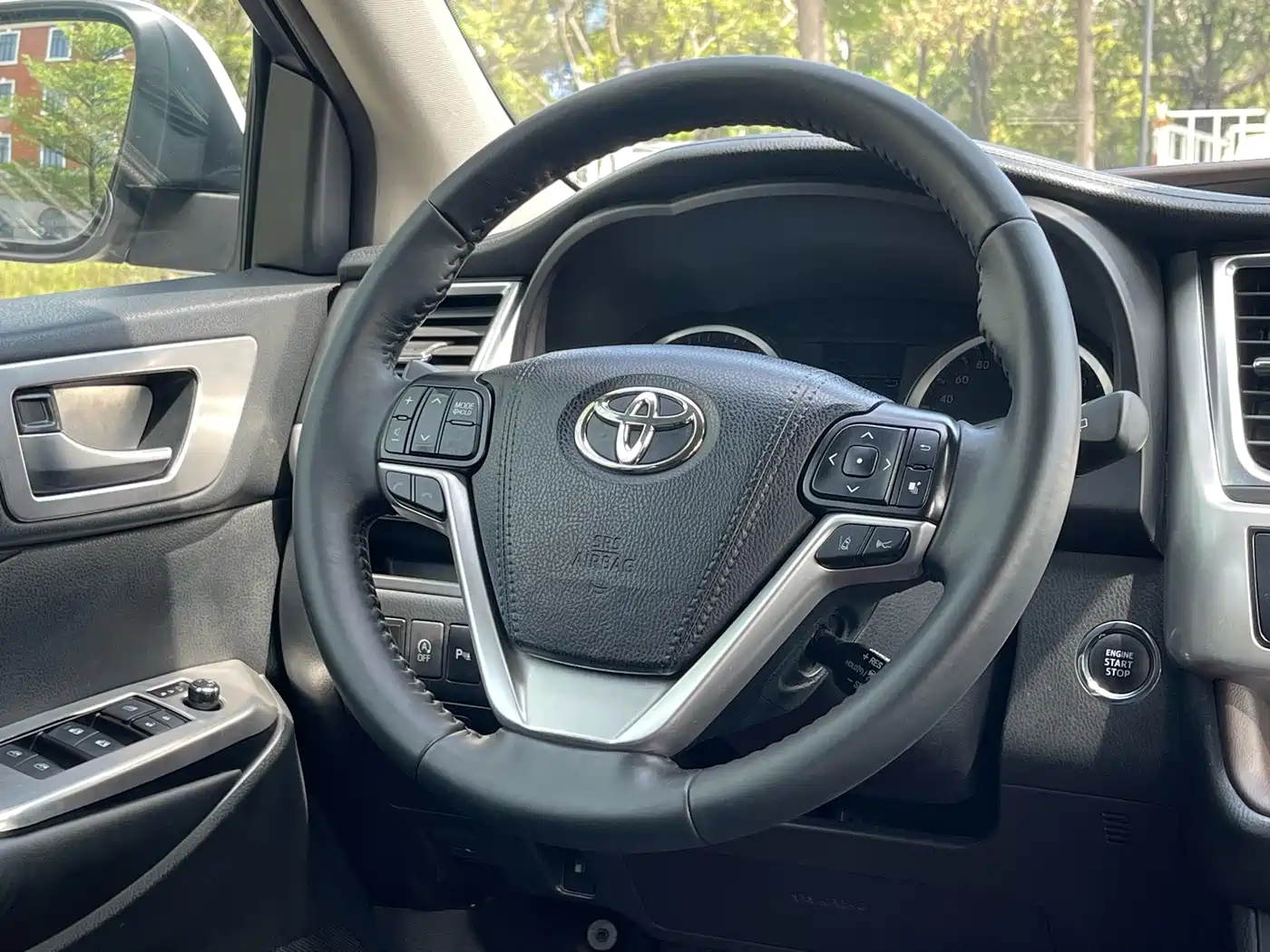 Toyota Highlander 2018 2.0T 4WD Luxury 7-seater (China V) фото 19