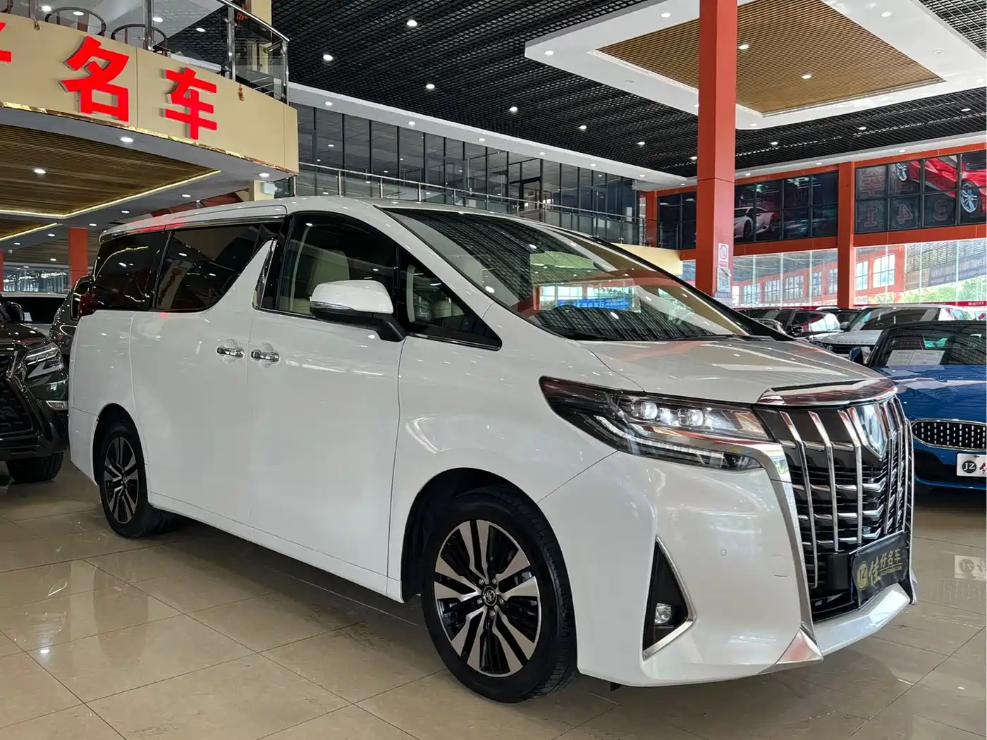 Toyota Alphard 2018 Facelift 3.5L Premium Edition фото 3