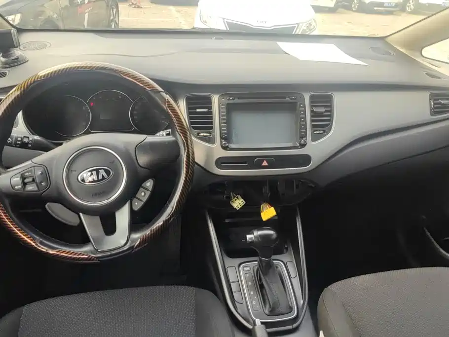Kia Carens 2016 2013 2.0L 7-seat Auto Standard (China V)
