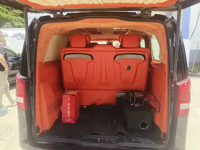 Mercedes-Benz Vito 2020 2.0T Elite Edition (7-seater) — фото 4