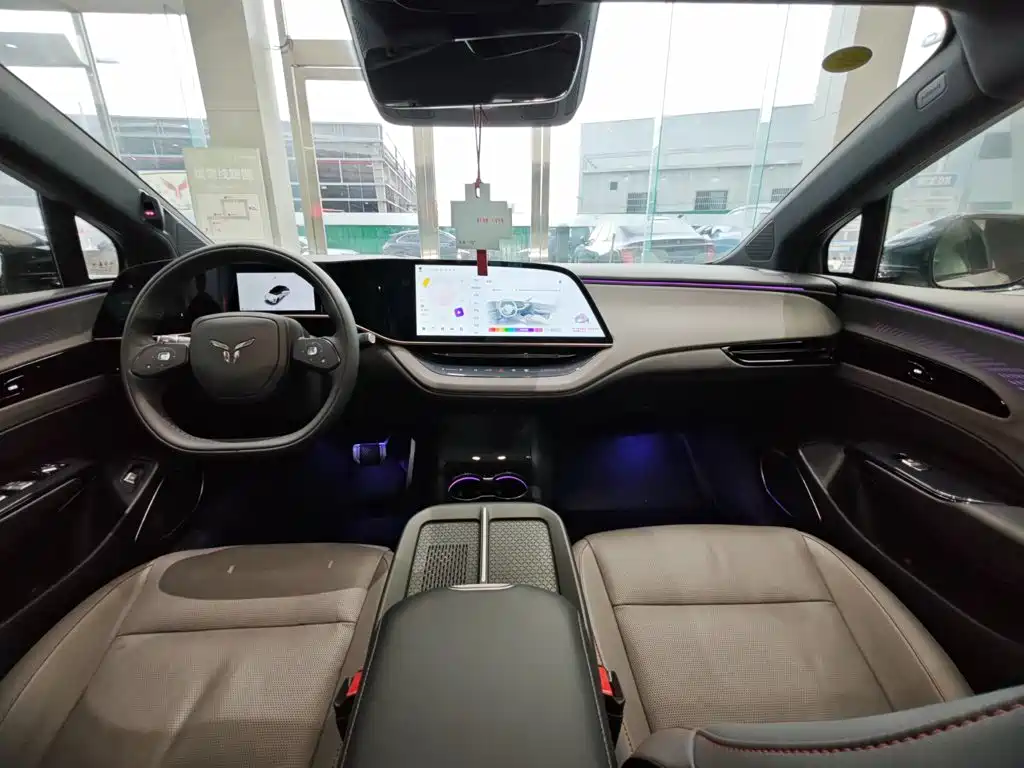 Hongqi EH7 2025 2025 640 AWD Smart Selection Edition