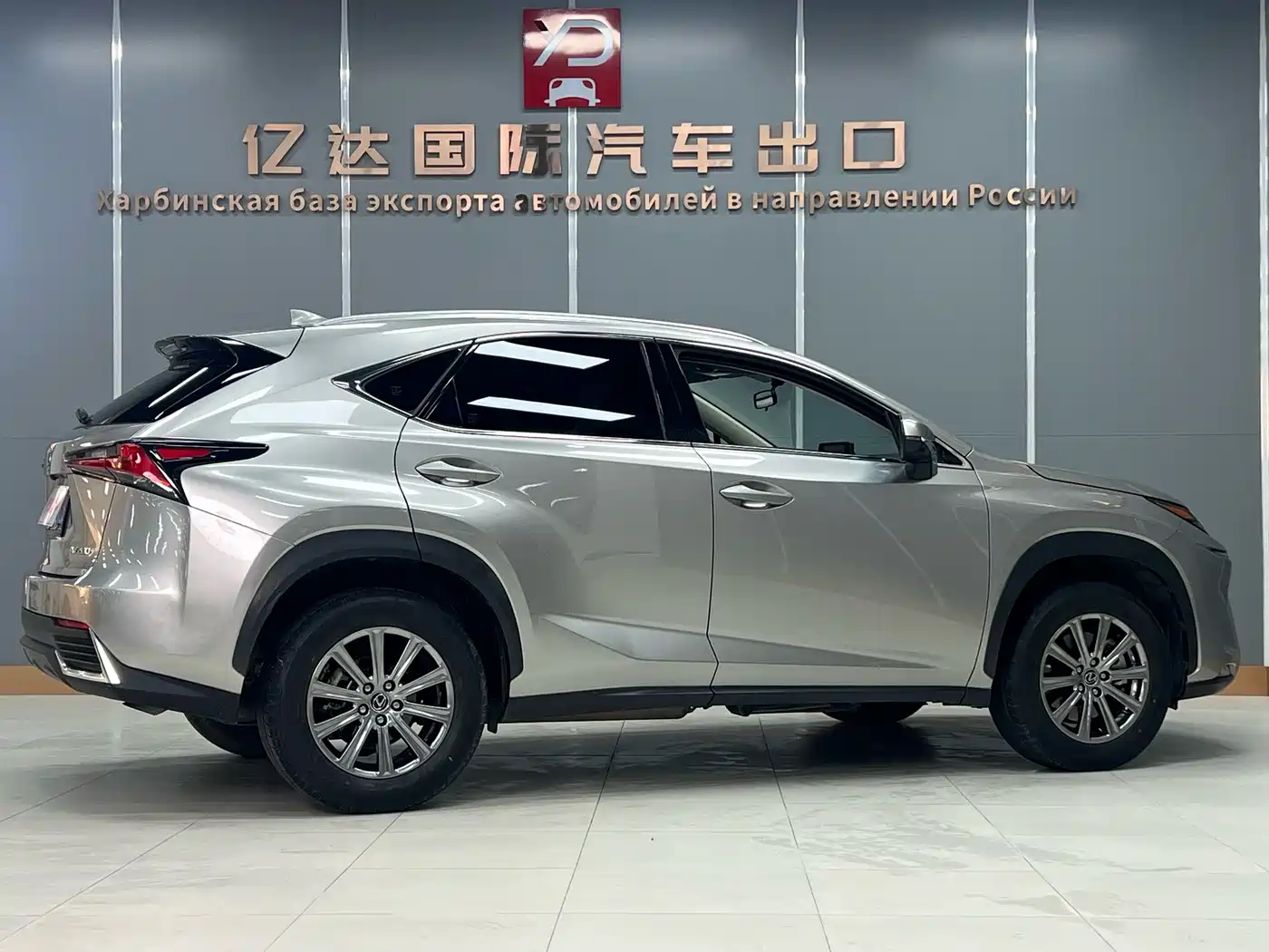 LEXUS NX