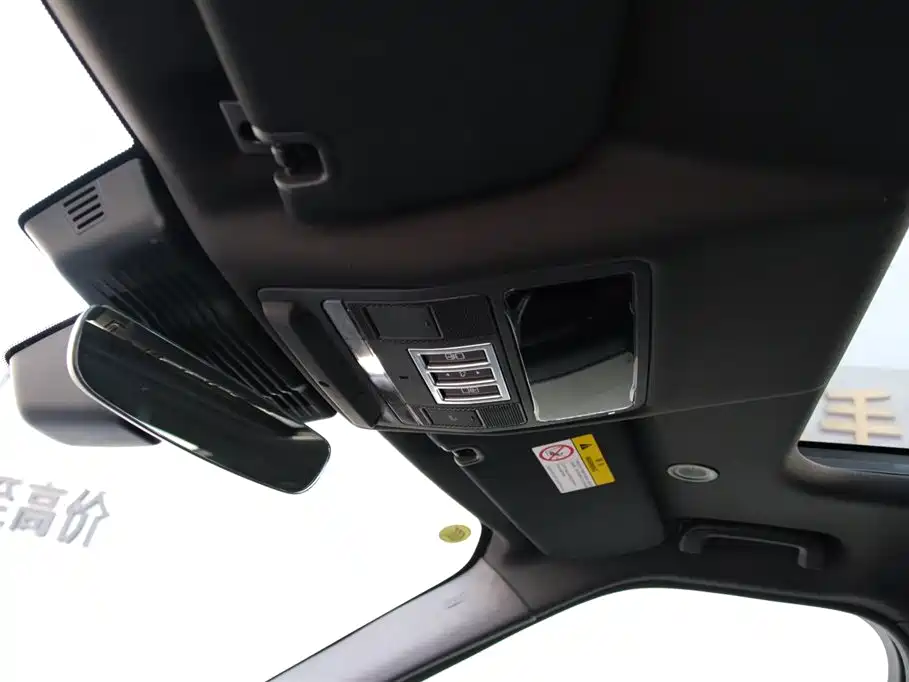 Land Rover Discovery 2025 2025 360PS Dynamic SE
