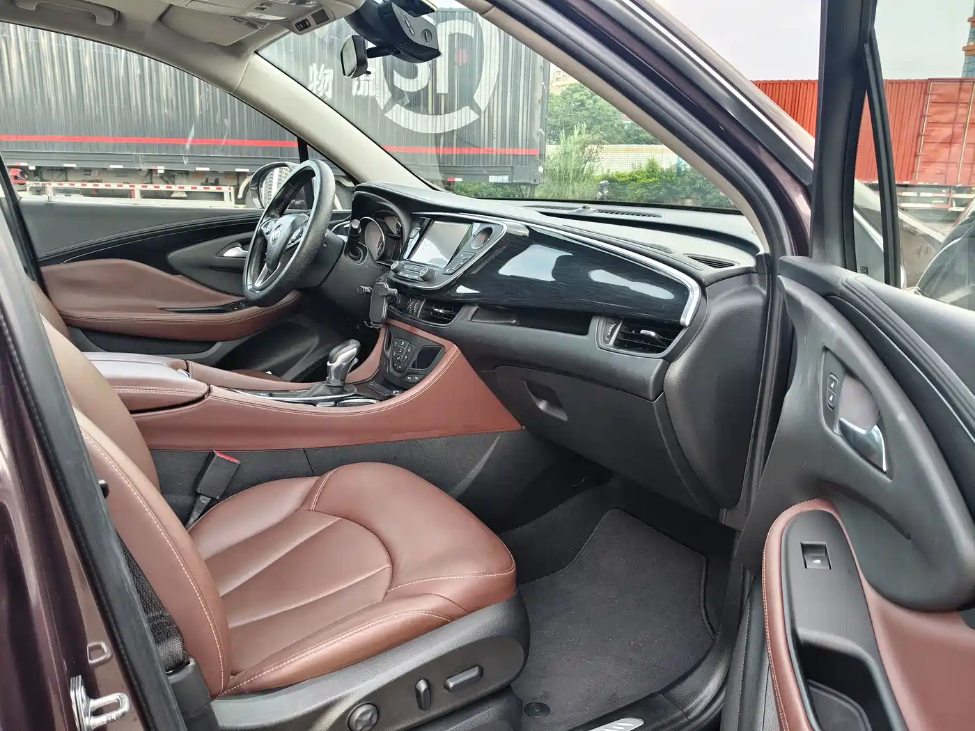 Фото 9 - Buick Envision Plus