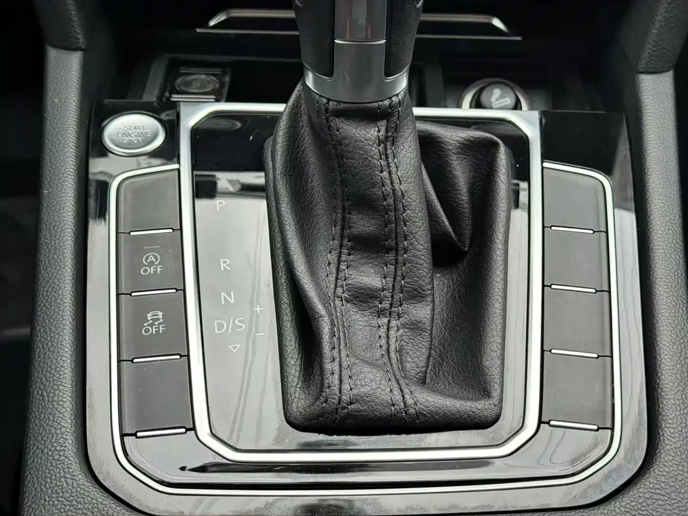 Volkswagen Magotan 2018 330TSI DSG Luxury фото 20