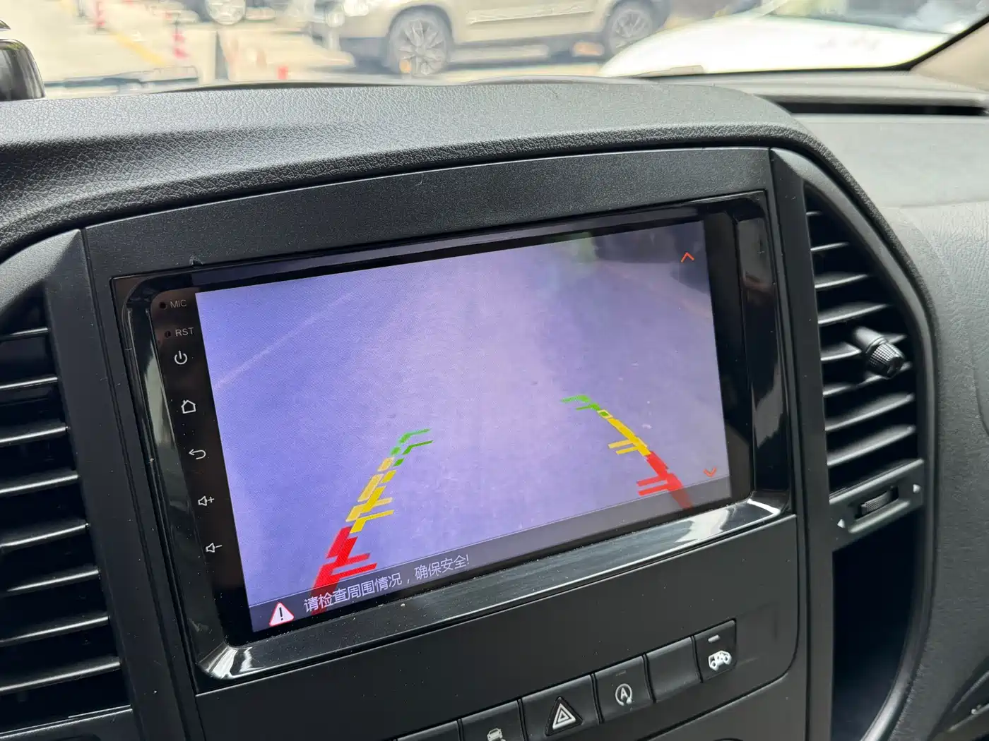 Mercedes-Benz Vito 2018 2.0T Business Edition China VI фото 11