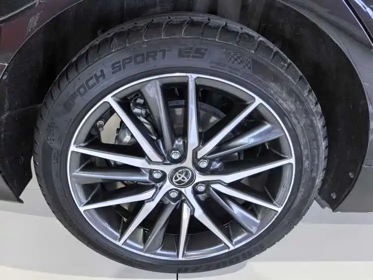 Toyota Camry 2021 2.5G Luxury Edition фото 17