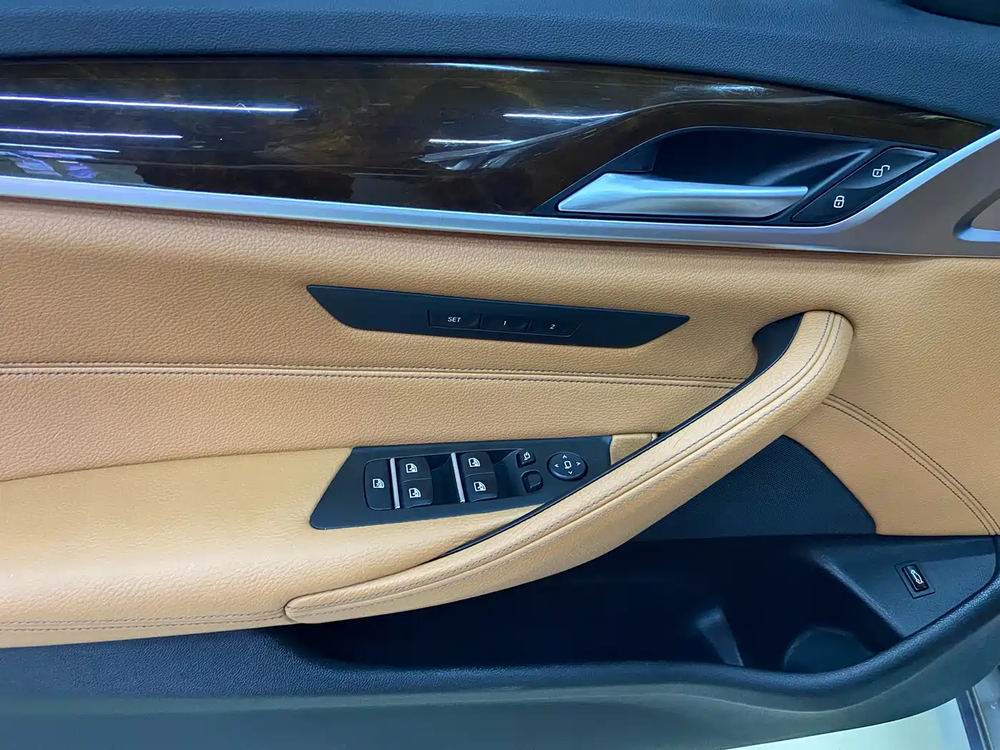 BMW 5 Series 2018 528Li Launch Special Edition фото 16
