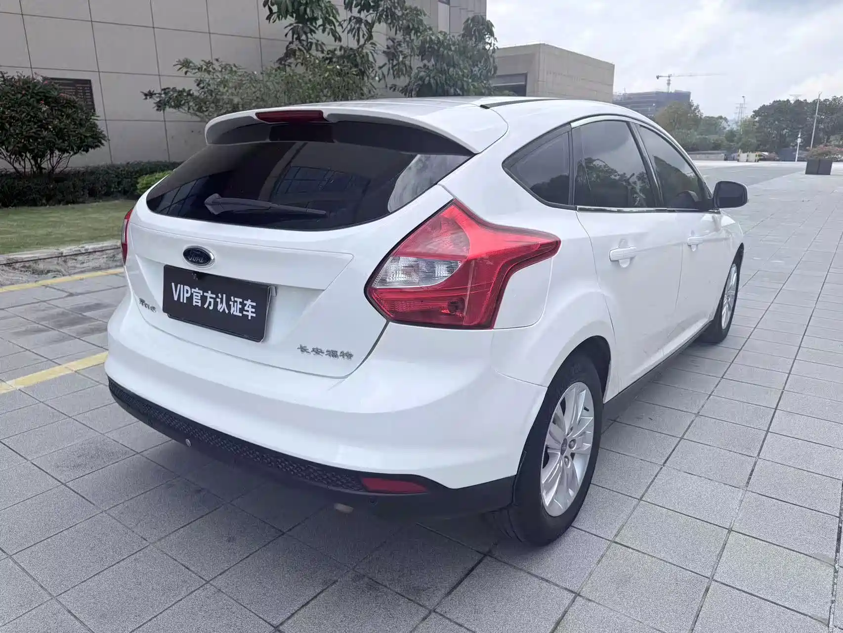 Photo 8 - Ford Focus