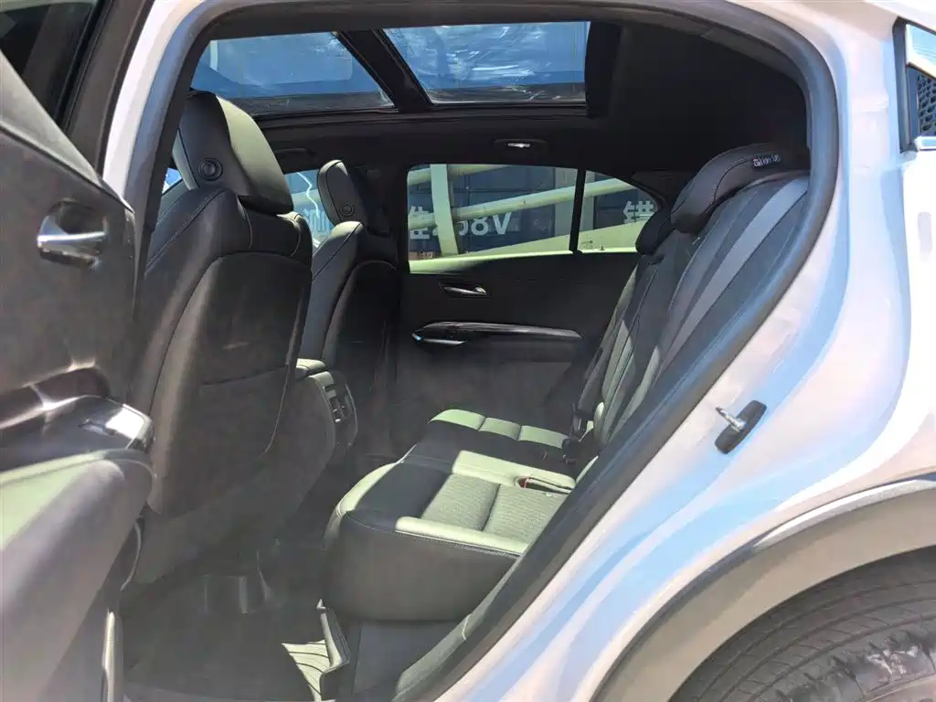 Cadillac XT4 2022 28T FWD Style фото 8