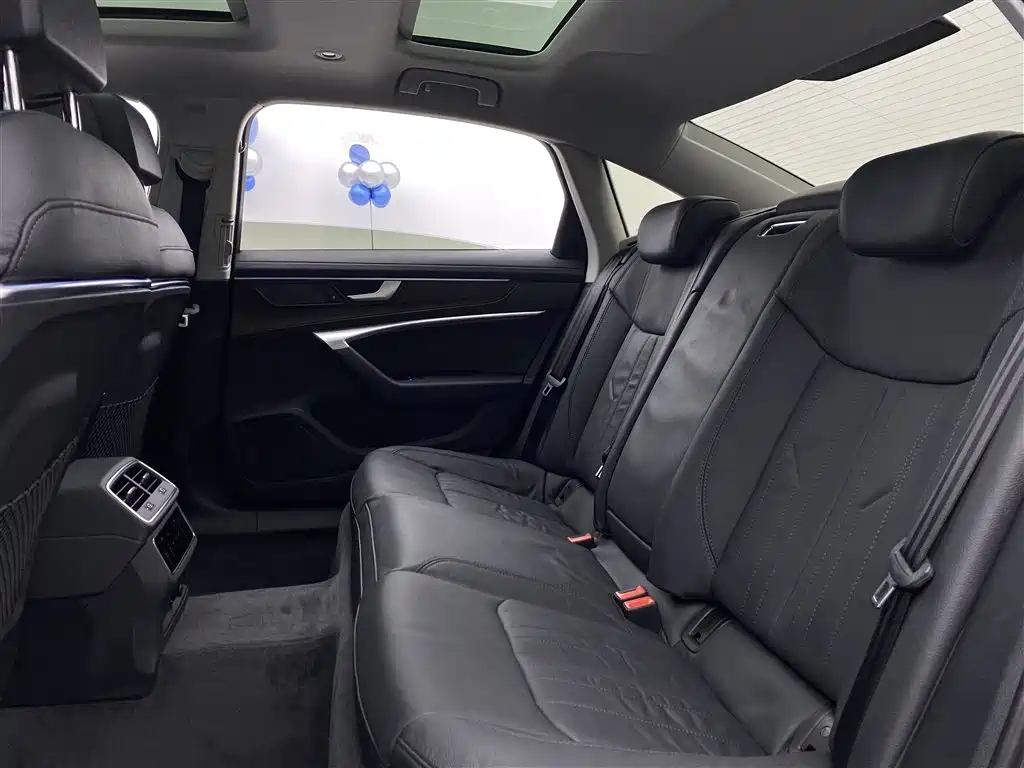 Audi A6L 2021 45 TFSI quattro Exclusive Elegance фото 7