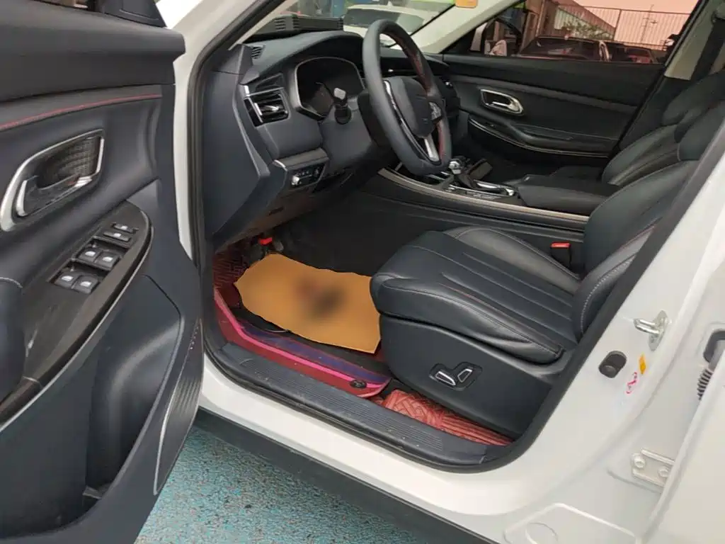 Photo 16 - Changan Oshan X7