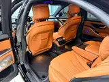 Photo 14 - Mercedes-Benz S-Class