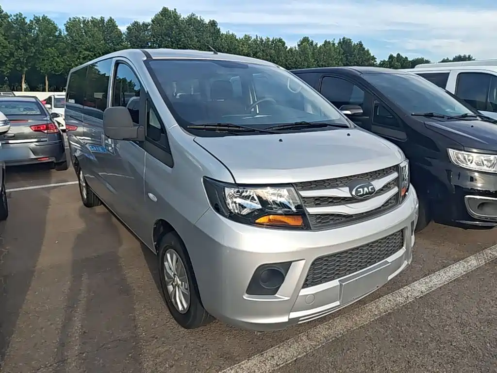 JAC Refine M3 2023 2023 PLUS 1.5T Classic 5/7-seater