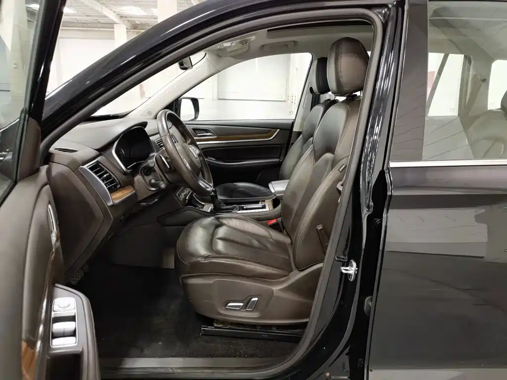 Photo 10 - Roewe RX8