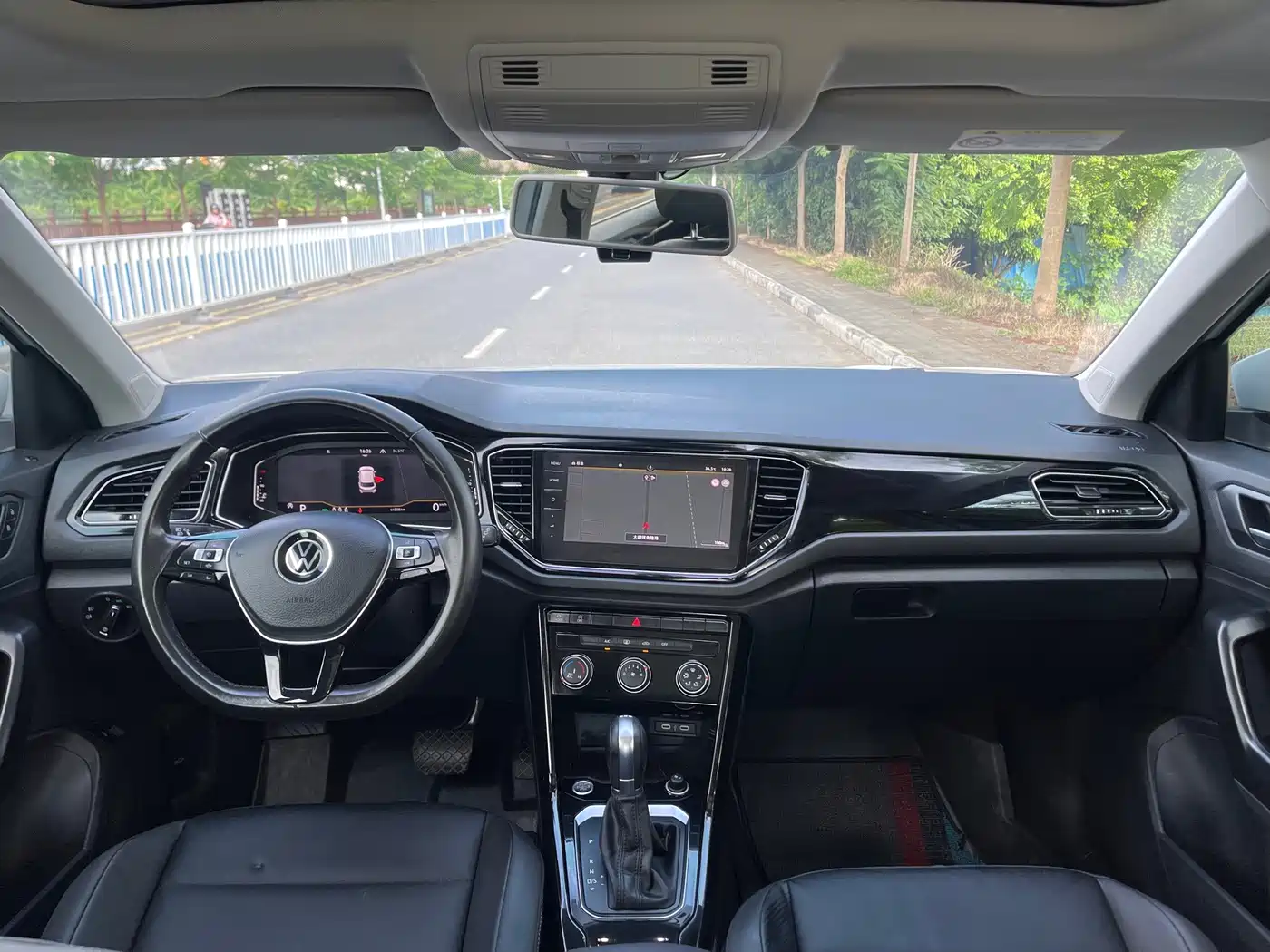 Volkswagen T-Roc, миниатюра 17