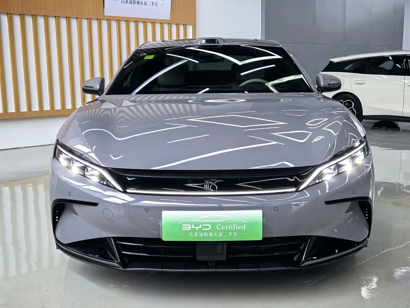 BYD Han 2025 2025 DM-i Smart Driving Edition 125KM LiDAR Flagship