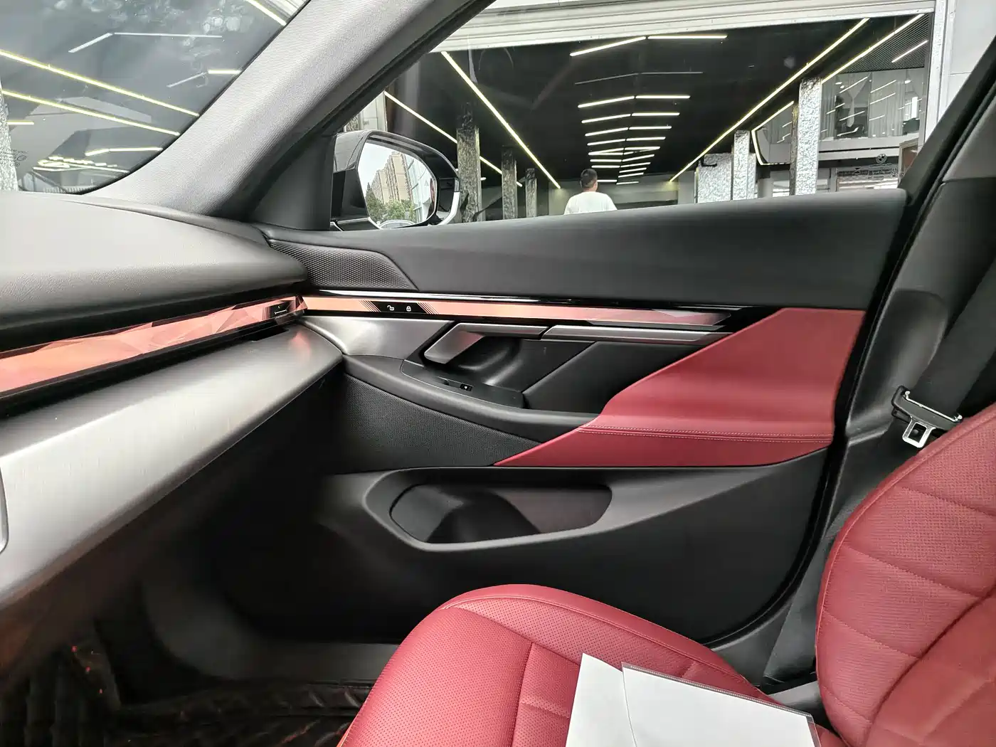 BMW 5 Series 2025 525Li M Sport Package фото 9