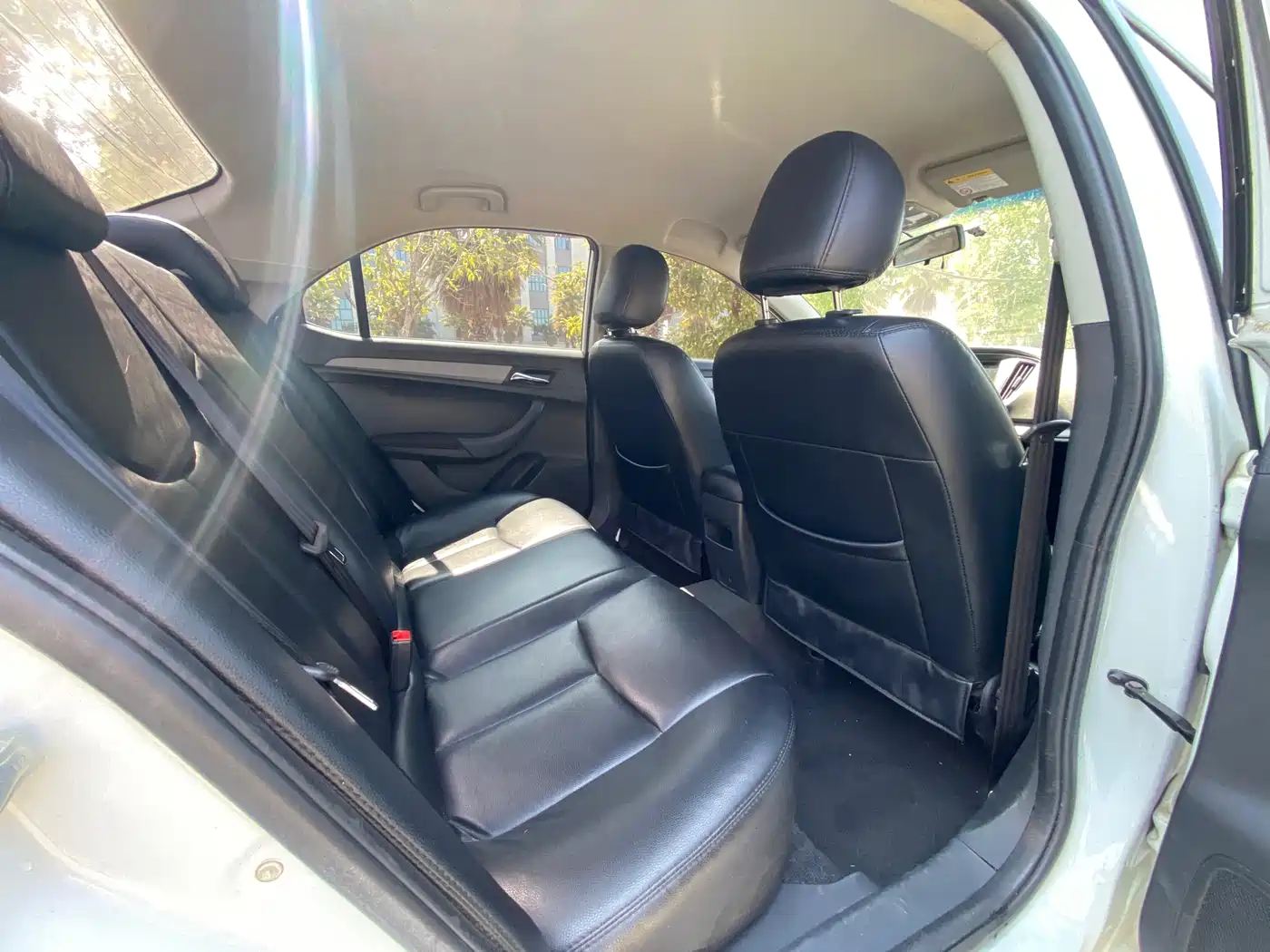 Photo 13 - Roewe 360