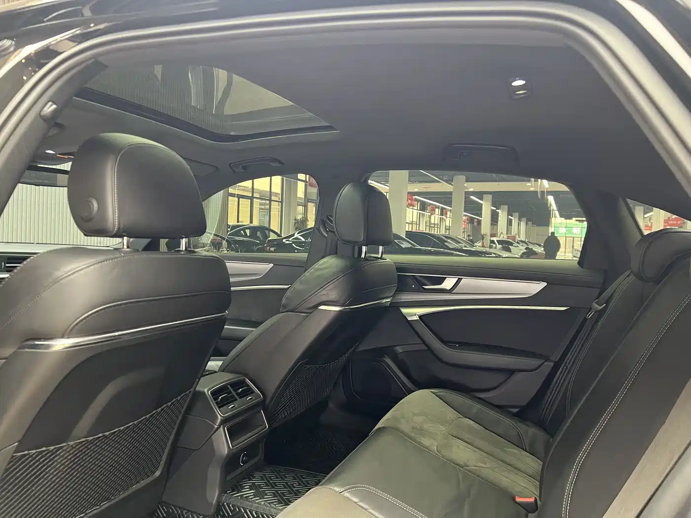 Audi A6L 2019 40 TFSI Luxury Dynamic фото 15