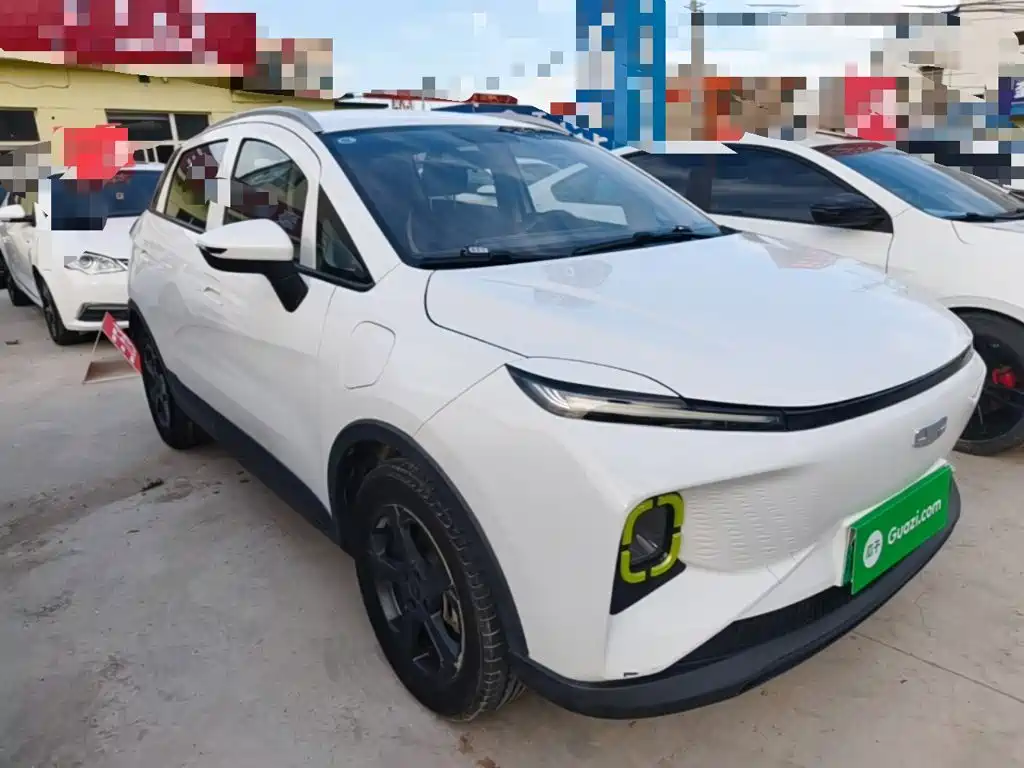 Фото 4 - Geely Geometry E Firefly