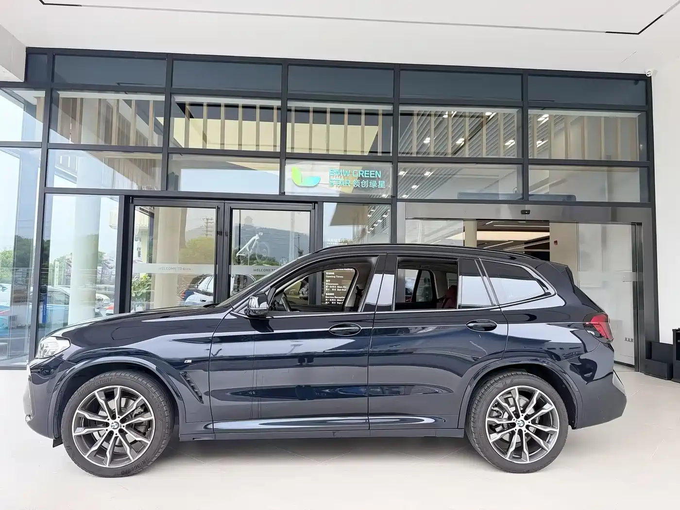 BMW X3 2023 xDrive30i Leading M Night Package фото 2