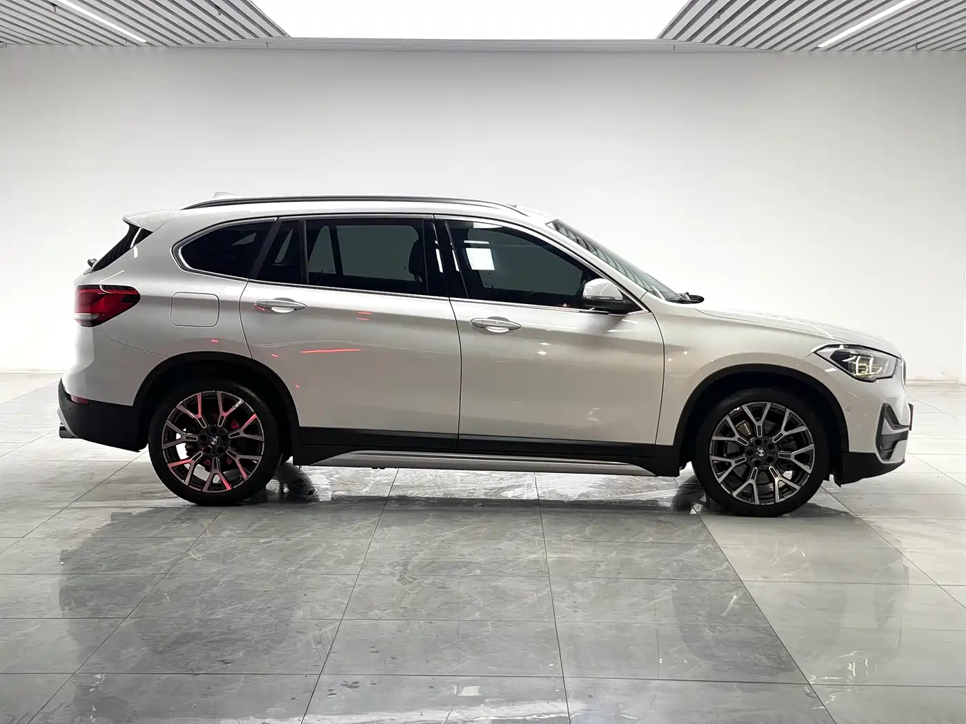 BMW X1 2020 xDrive25Li Premium Edition фото 8