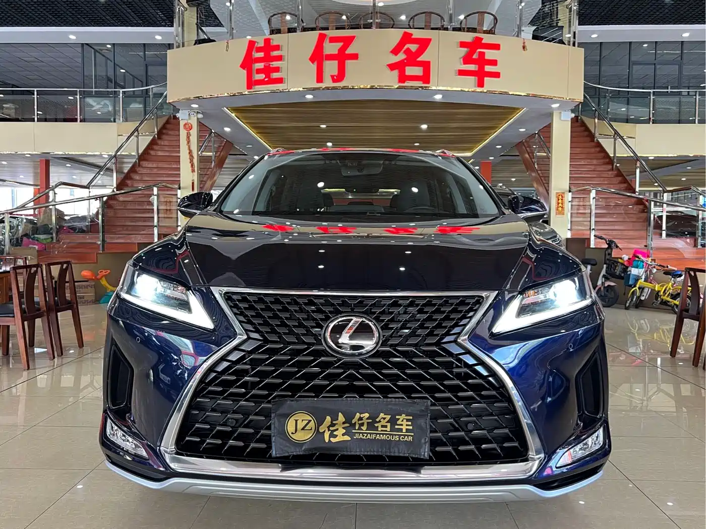 Lexus RX 2020 Facelift 300 2WD Elite Edition фото 2