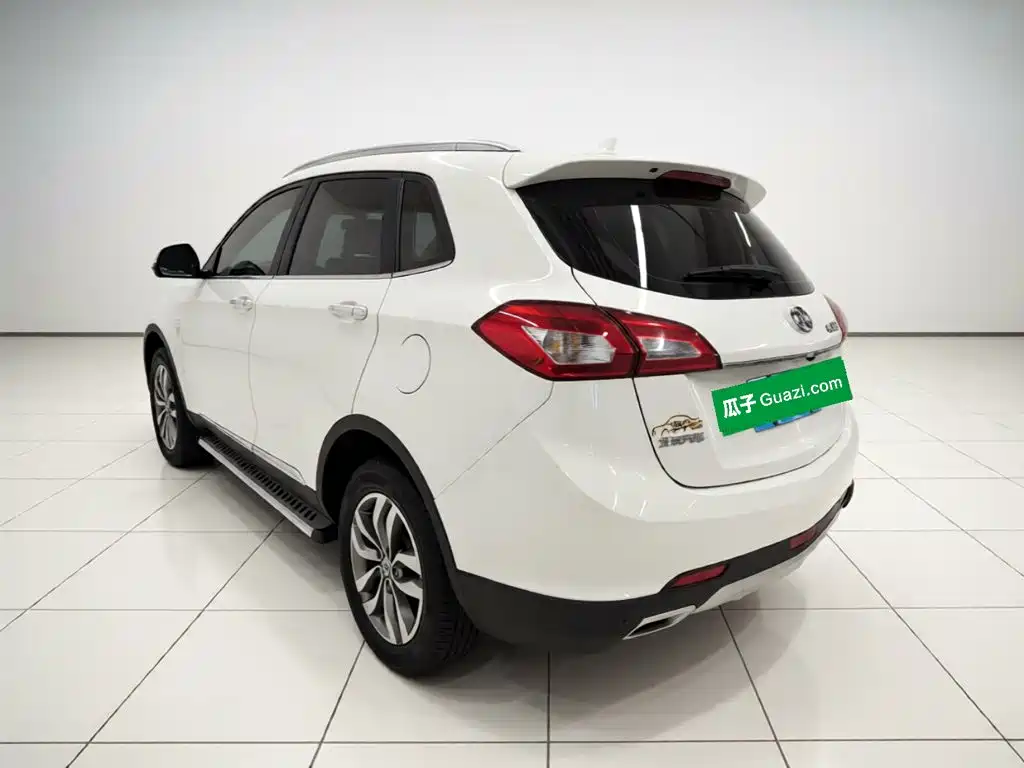 BAIC Senova X65 2015 2015 2.0T Automatic Elite