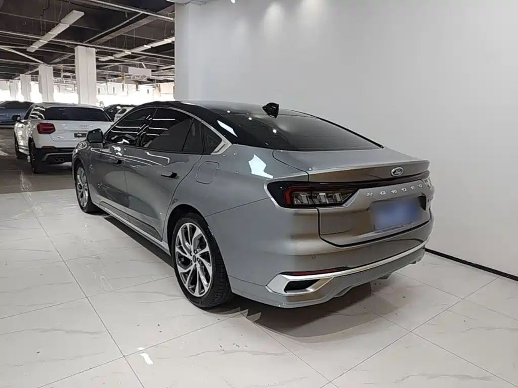 Фото 5 - Ford Mondeo