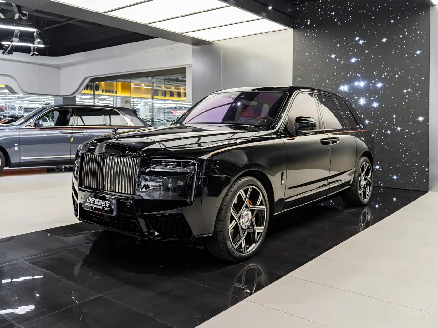 Rolls-Royce Cullinan 2018 5-Seater Version