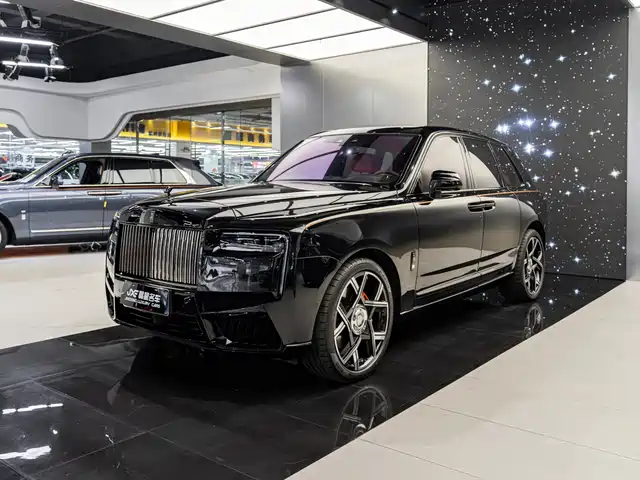 Rolls-Royce Cullinan 2018 5-Seater Version