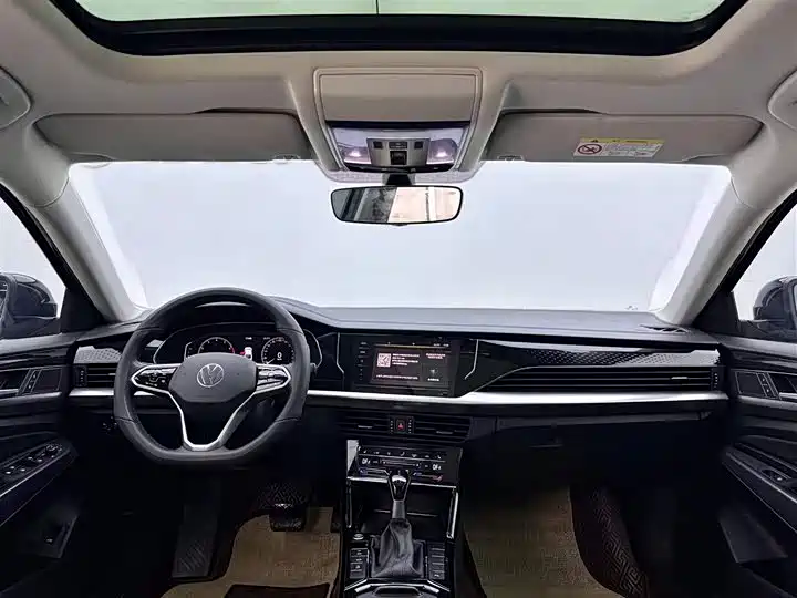 Volkswagen Passat 2023 Facelift 330TSI Starlight Elite Edition фото 3