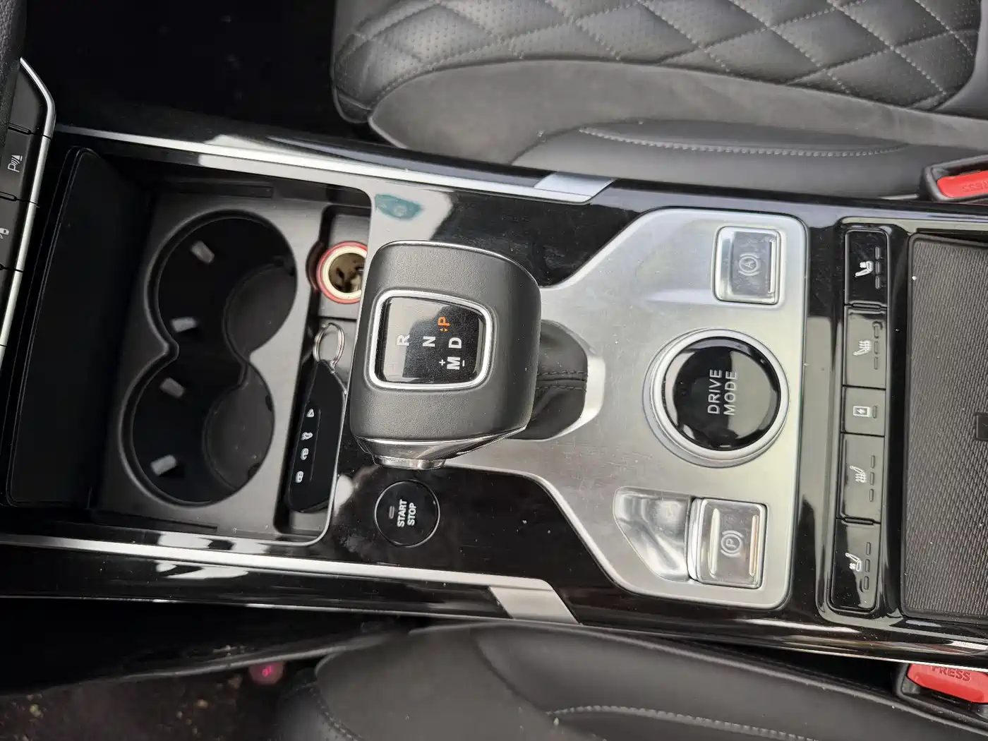 Hongqi HS5 2019 2.0T Smart Connect Enjoy Edition фото 13