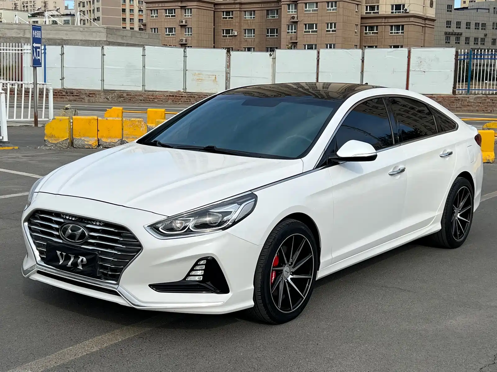 صورة 1 - Hyundai Sonata