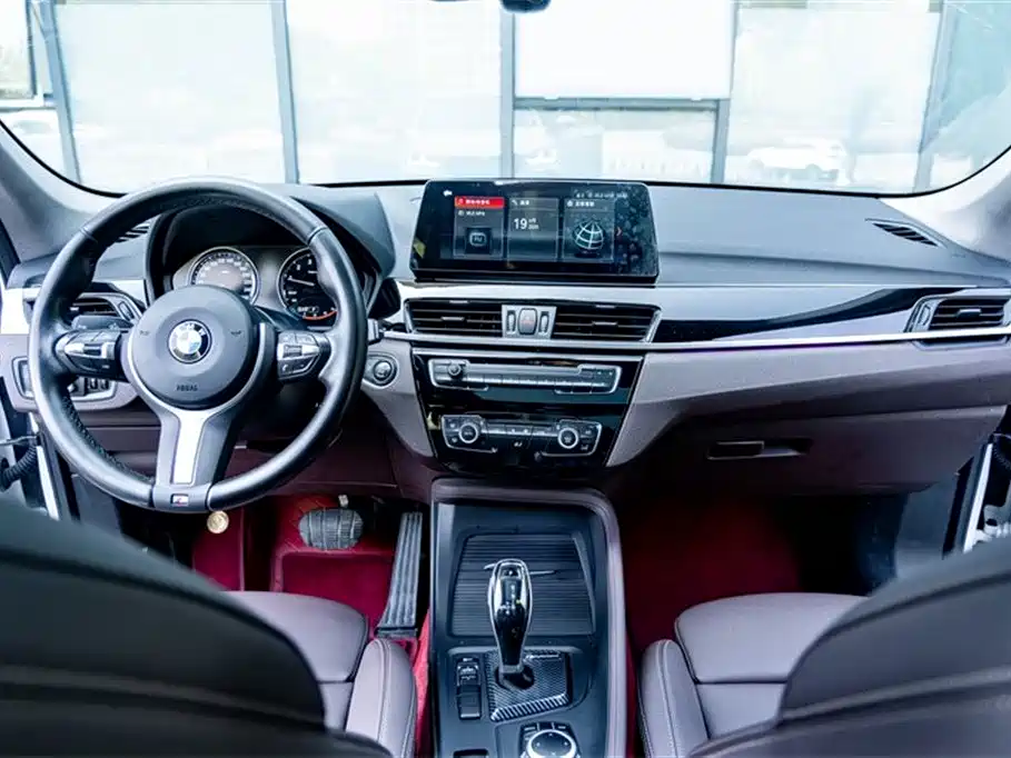 BMW X1 2021 sDrive25Li Leading фото 12