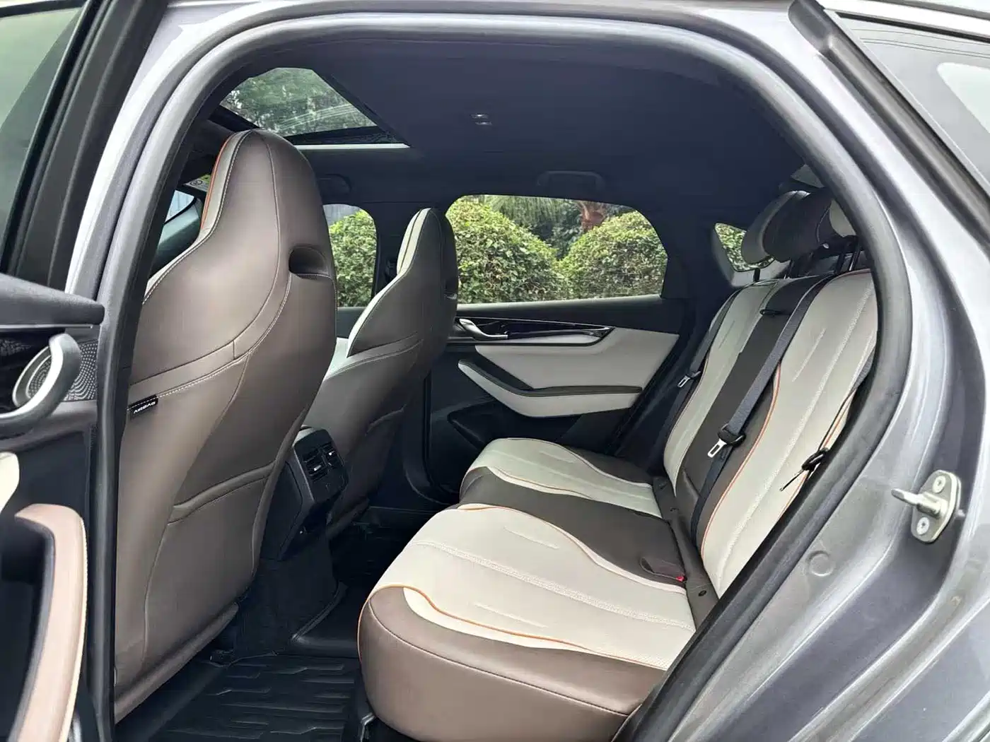BYD Qin PLUS 2023 Champion Edition DM-i 55KM Surpassing фото 12